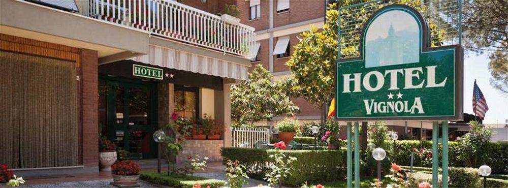 Hotel Vignola Ассізі Екстер'єр фото